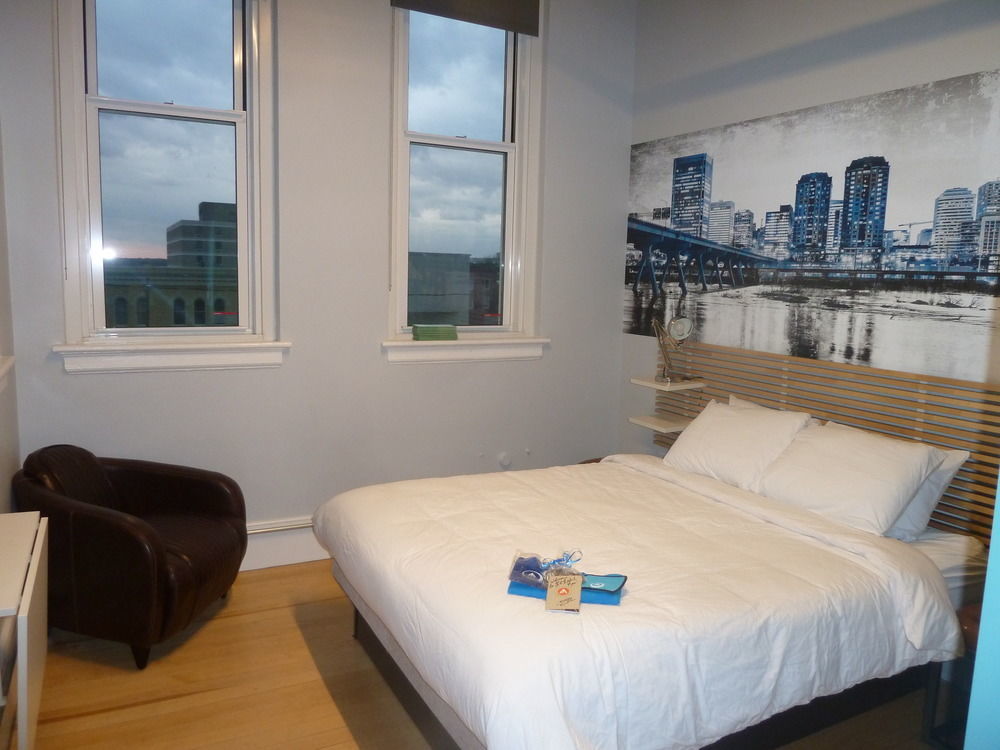 Apple Of Hostel Philadelphia